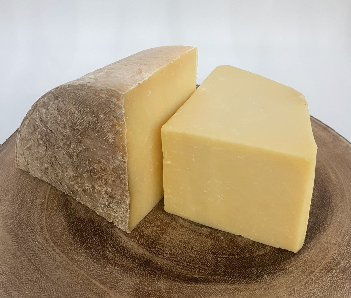 Avonlea Clothbound Cheddar